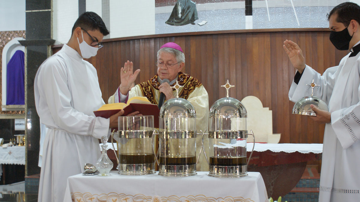 Missa Dos Santos Leos A Presen A Dos Padres E Di Conos Da Diocese